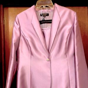 Tahari  Luxe/ purple skirt  suit